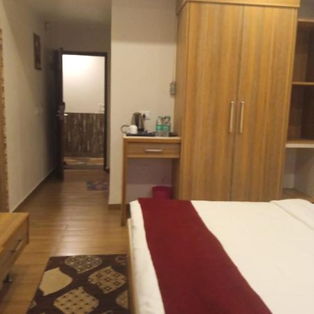 Hotel President Bharwain 外观 照片